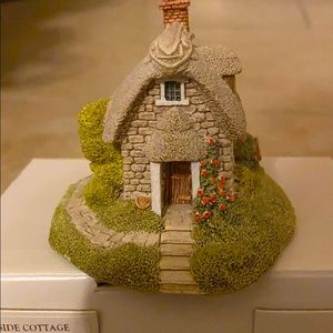 Lilliput Lane cottage